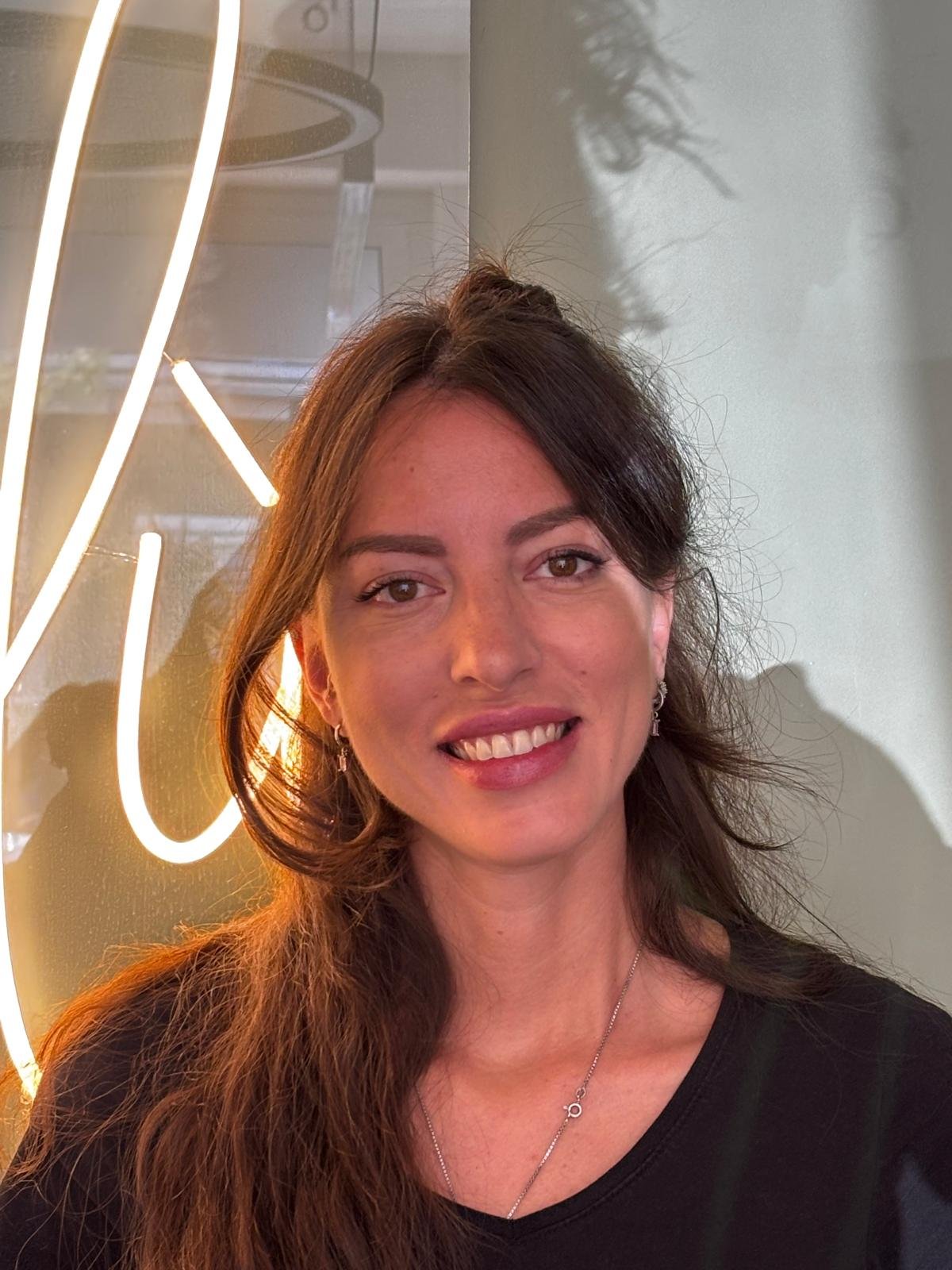Claudia, specialista trucco semipermanente
